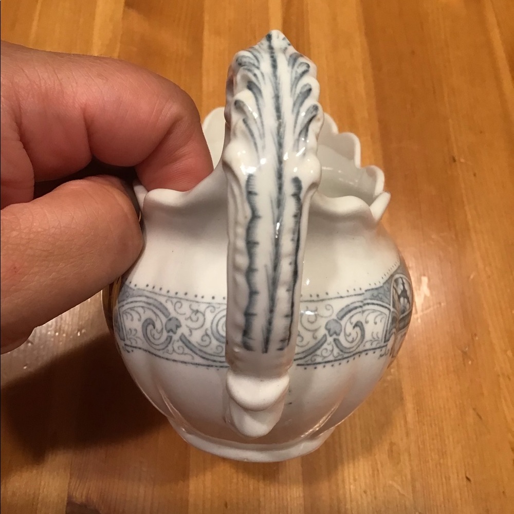 ANTIQUE HENRY ALCOCK ELITE BLUE SEMI PORCELAIN GRAVY BOAT 1800’s - Picture 10 of 12